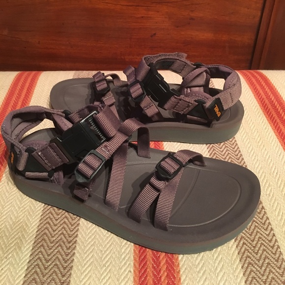 teva plum truffle